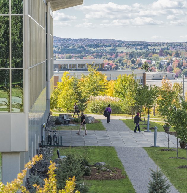 University of Sherbrooke Faculty of Medicine and Health Sciences campus or school building